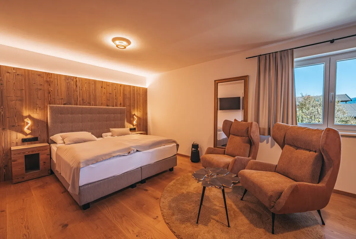 Exklusives Wohnen in traumhafter Hanglage – Moderne Doppelhaushälfte mit Panoramablick