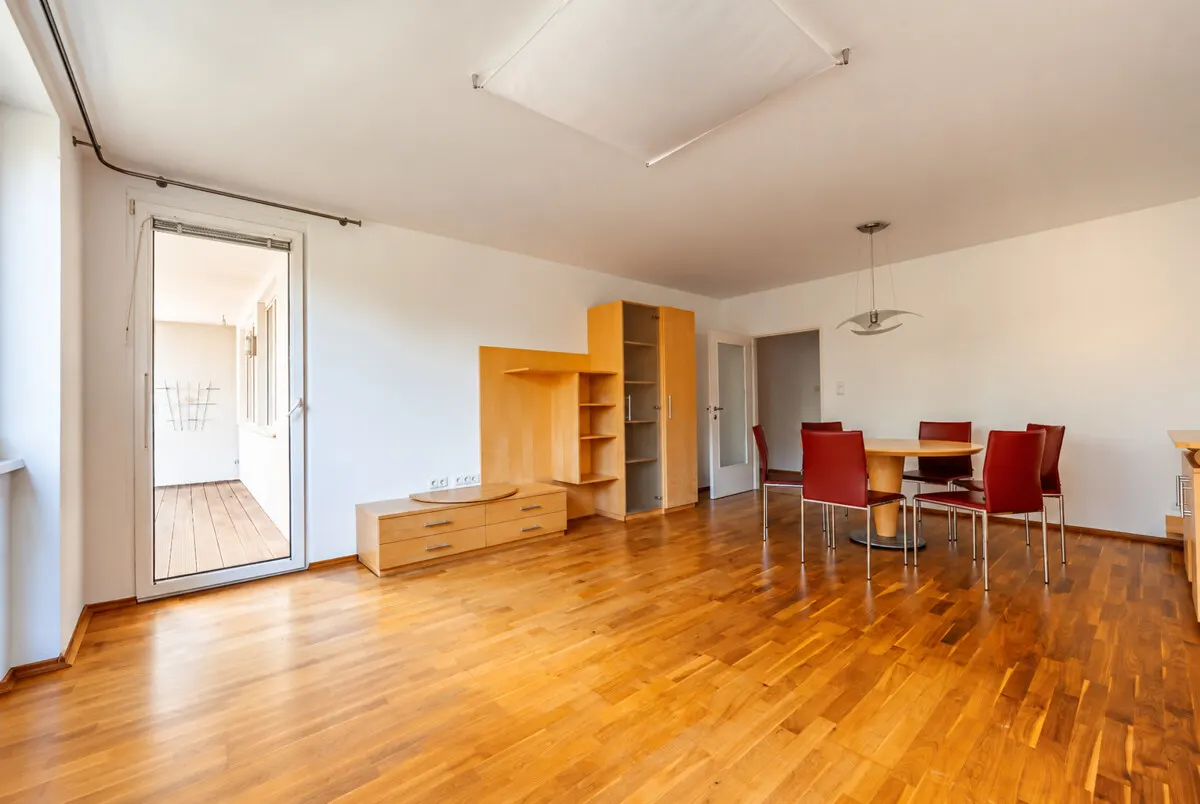 Helle 4 Zi-Wohnung mit Salzachblick in Aigen (ab sofort verfügbar) 2