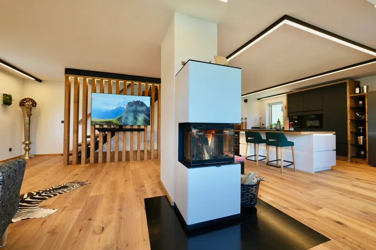 Urbane Dachgeschoss-Maisonette mit Luxusausstattung und Seeblick - Touristische Nutzung möglich!