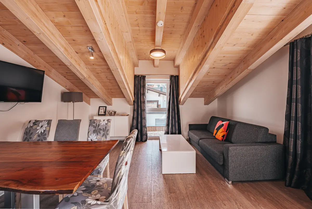 Urlaubsparadies & Investment: Modernes Appartementhaus in Kaprun 2