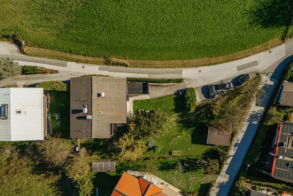 Viel Platz, viele Möglichkeiten – Mitarbeiterhaus oder Neubauchance