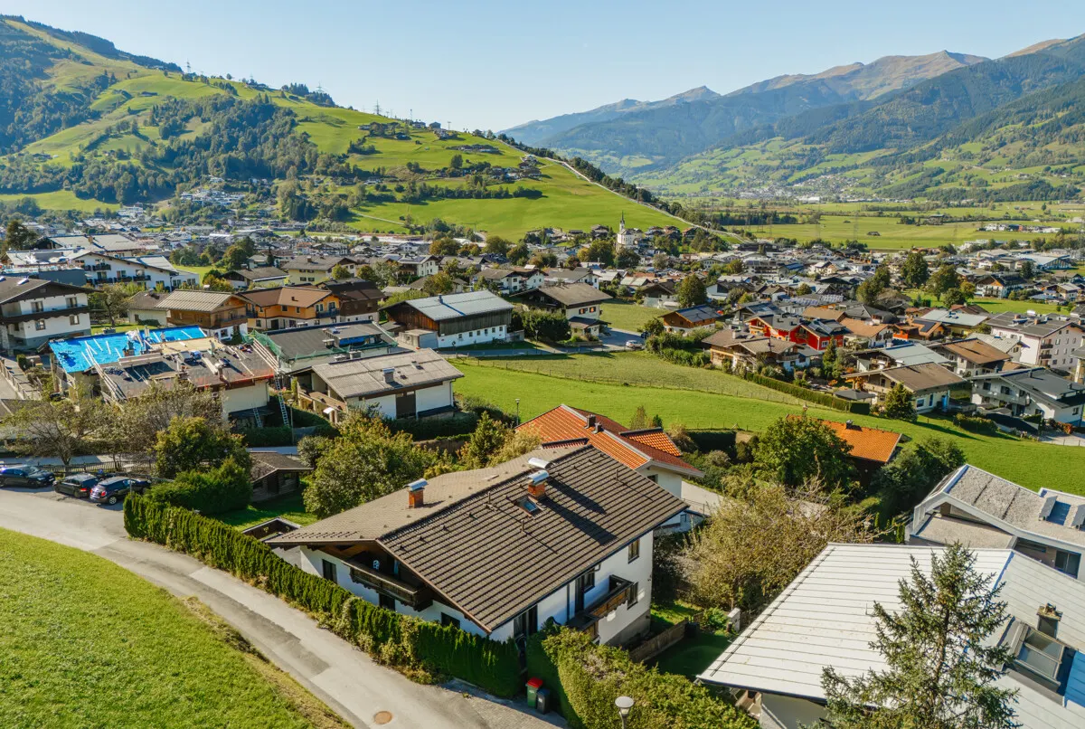 Viel Platz, viele Möglichkeiten – Mitarbeiterhaus oder Neubauchance 2