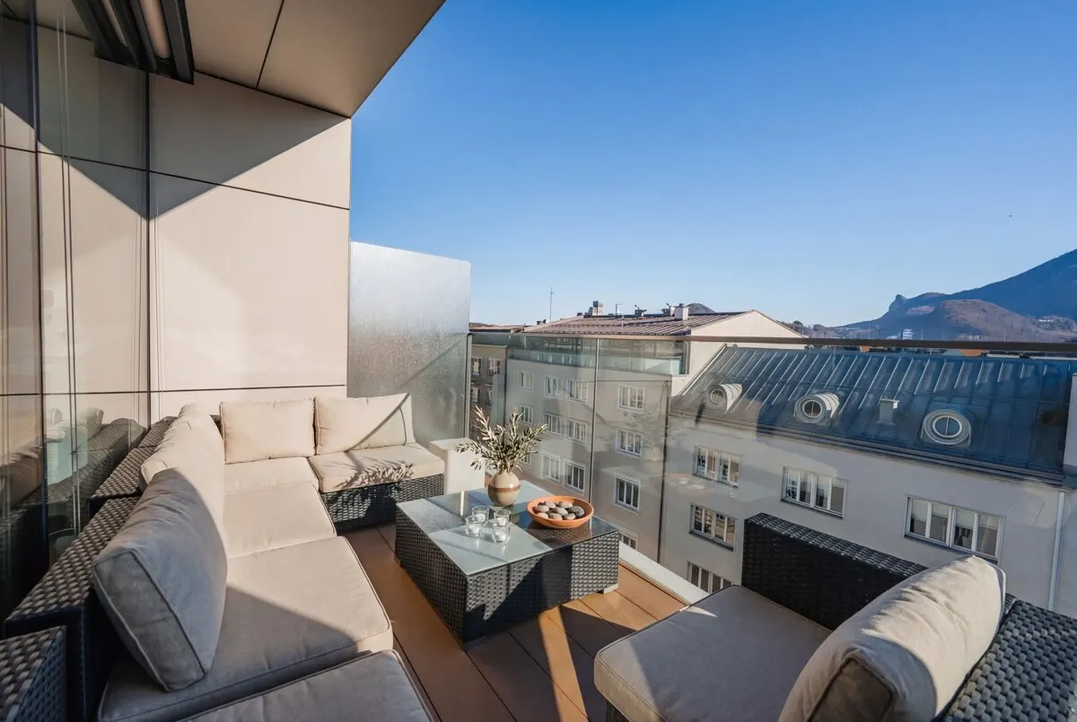 City LIFE - 5-Zimmer Penthouse-Maisonette