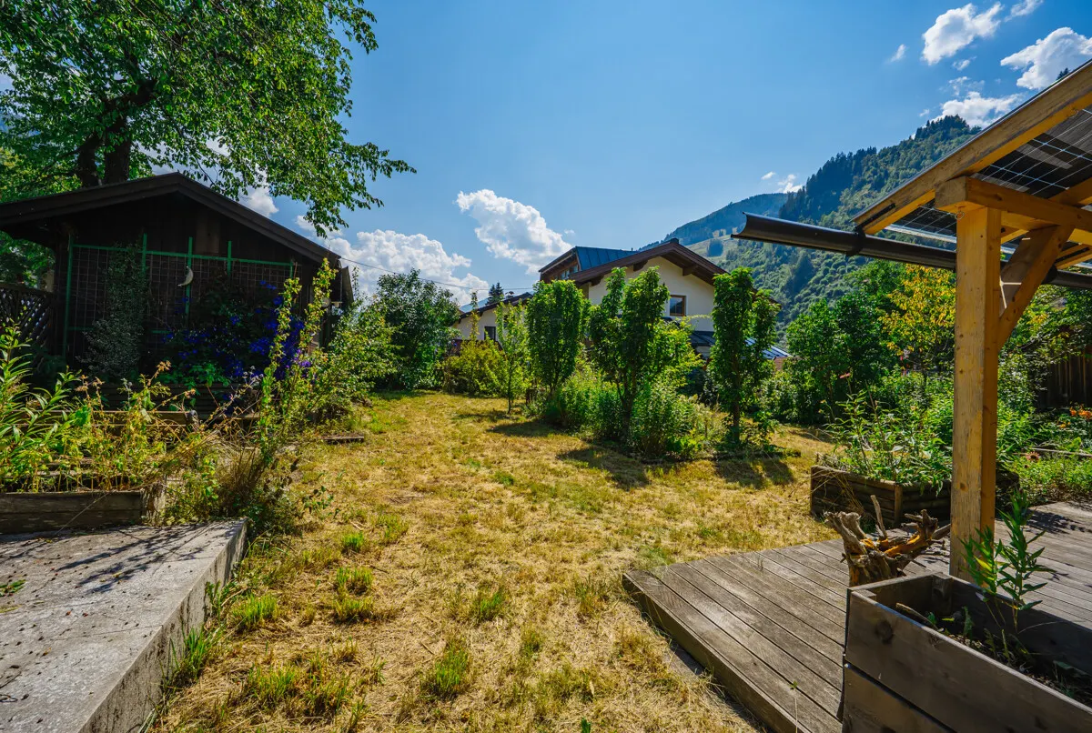 Großer Garten, viel Freiraum und ein Zuhause mit Potenzial