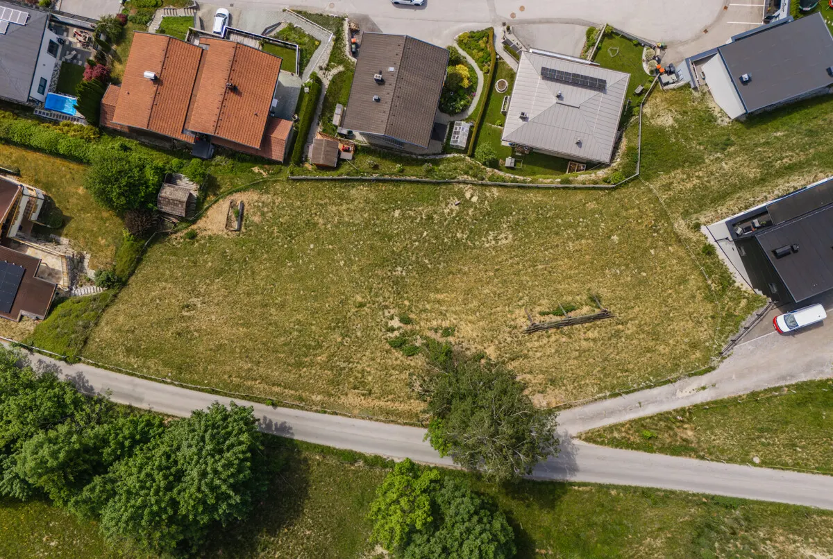 Sonniges Baugrundstück in Thumersbach 2