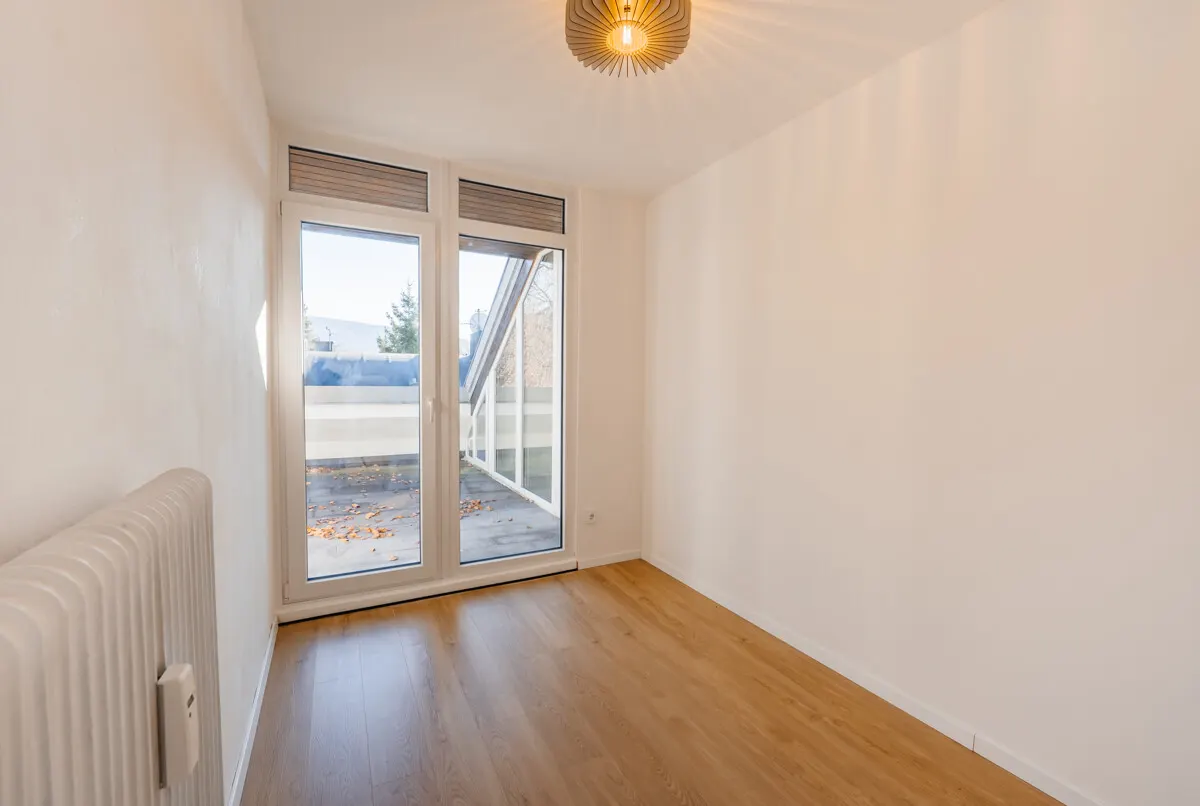 Moderne Dachgeschosswohnung mit Sonnenterrasse beim Überfuhrsteg, Aigen