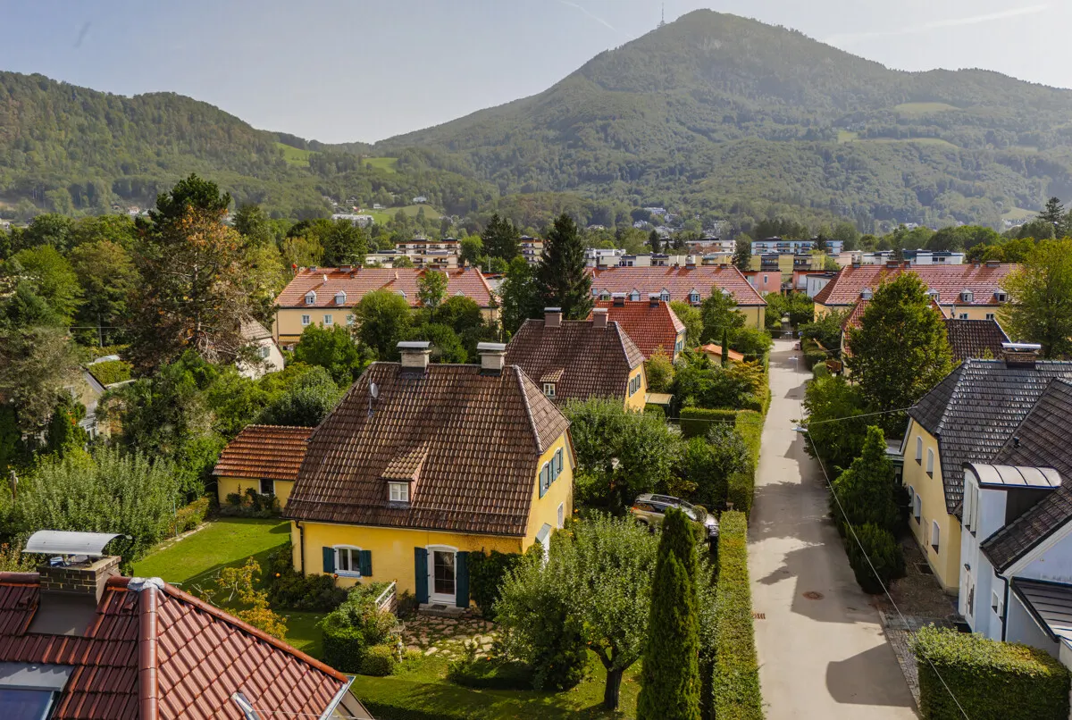 Rarität in Parsch, stilvolles Stadthaus mit privatem Garten 2