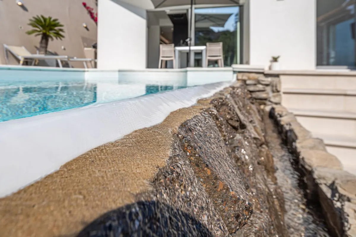 Wunderschöne zeitgenössische Villa in Andora - ITA