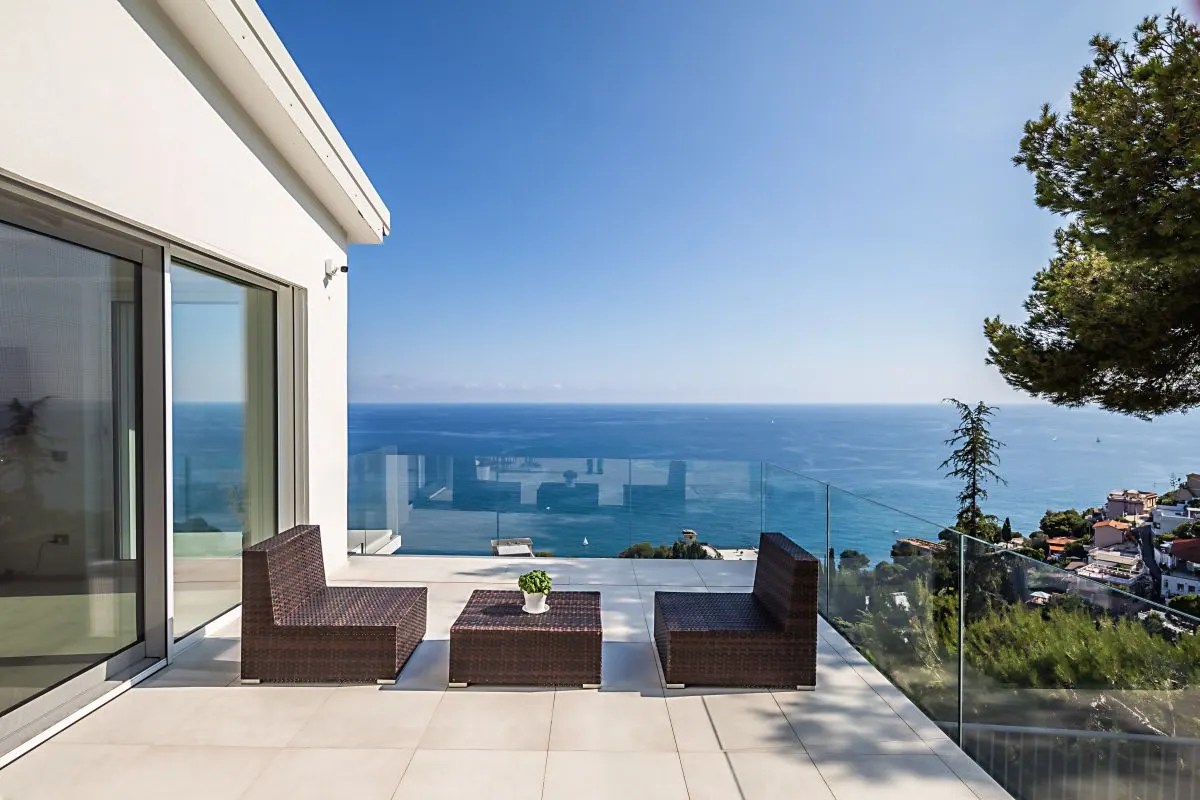 Wunderschöne zeitgenössische Villa in Andora - ITA