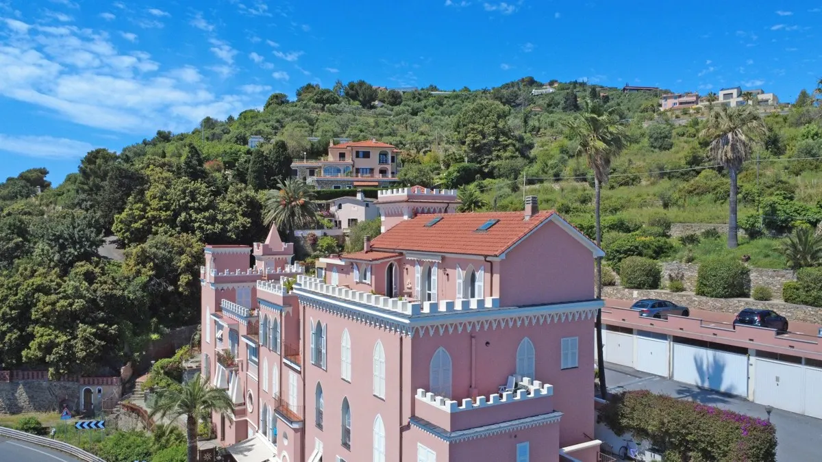 Wohnung an der „Riviera dei Fiori" in Imperia 3