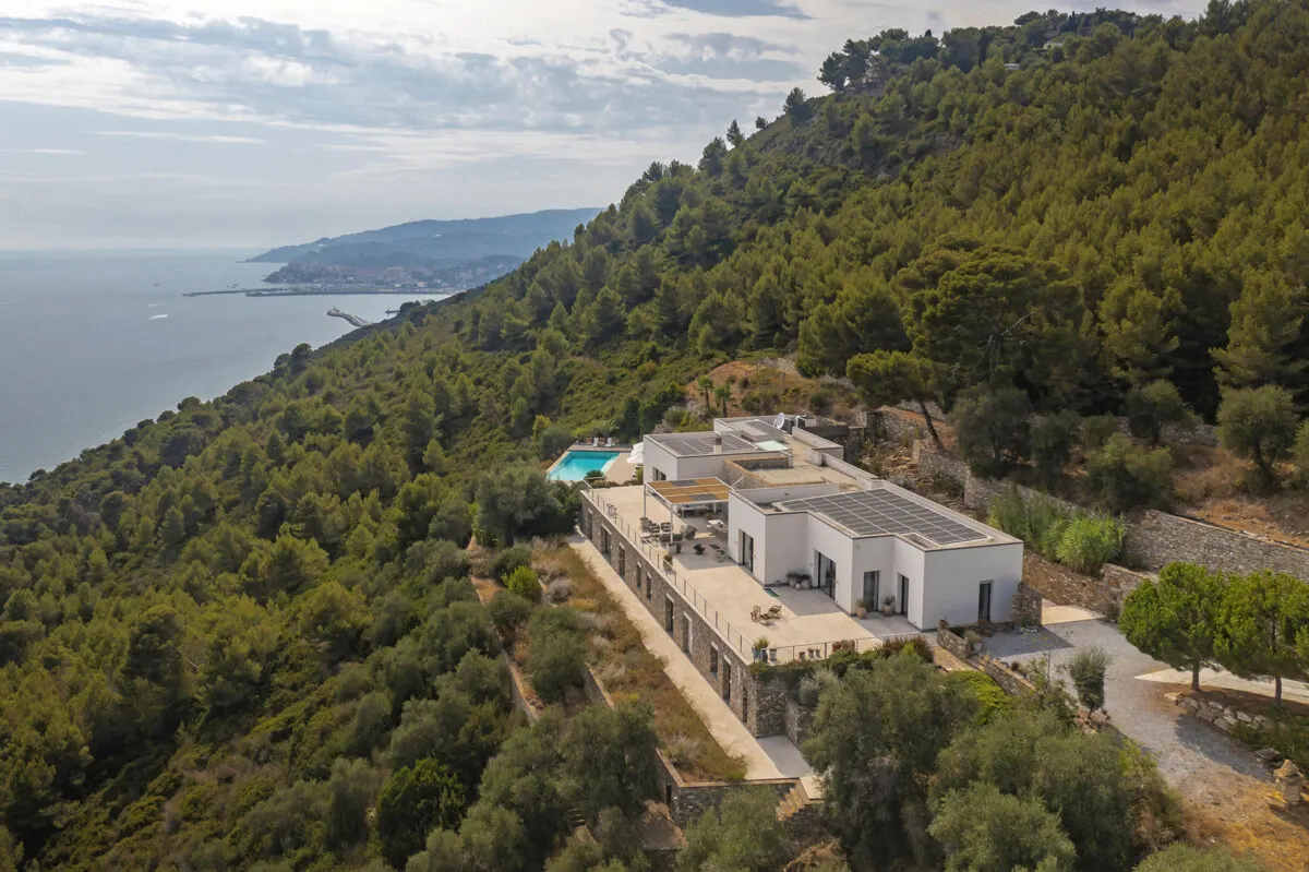 Exklusive Luxusvilla mit Meerblick am Capo Berta, italienische Riviera