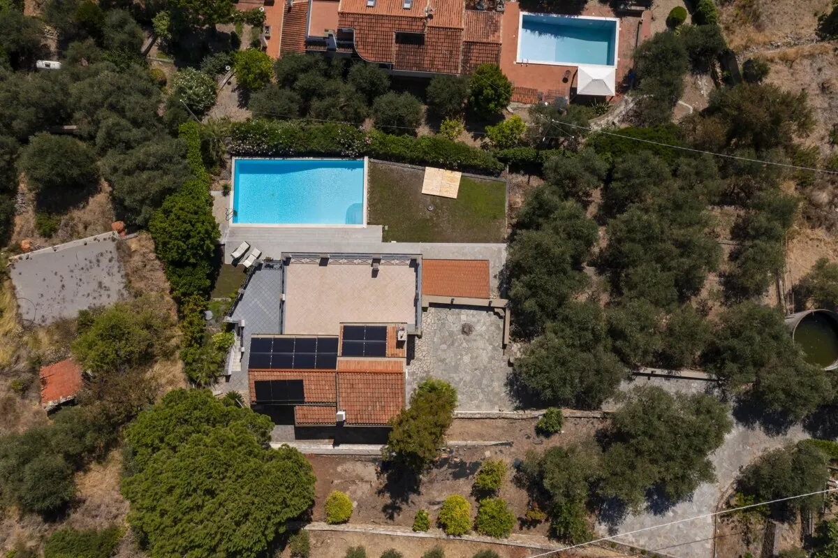 Wunderschöne Villa mit spektakulärem Meerblick