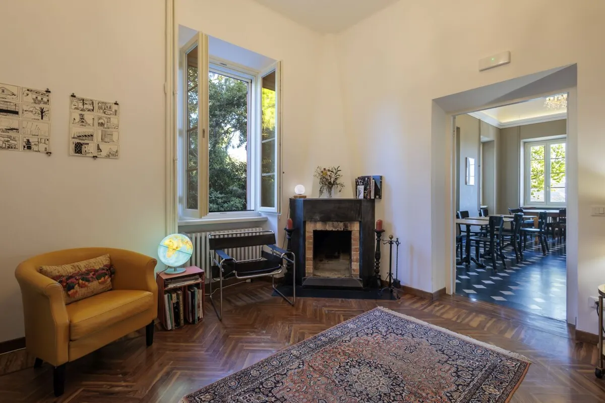 Prestigeträchtige historische Villa mit privatem Park und Meerblick