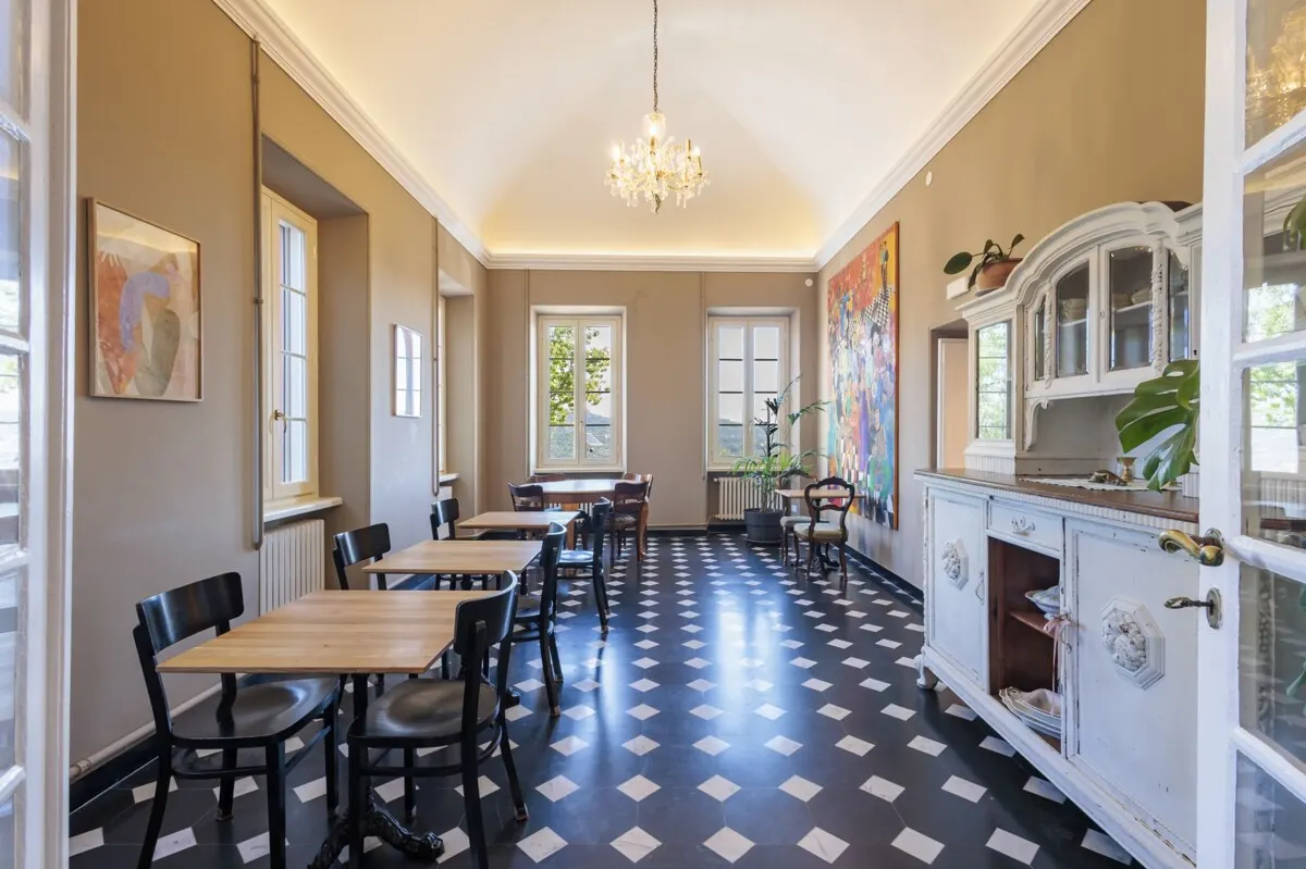 Prestigeträchtige historische Villa mit privatem Park und Meerblick