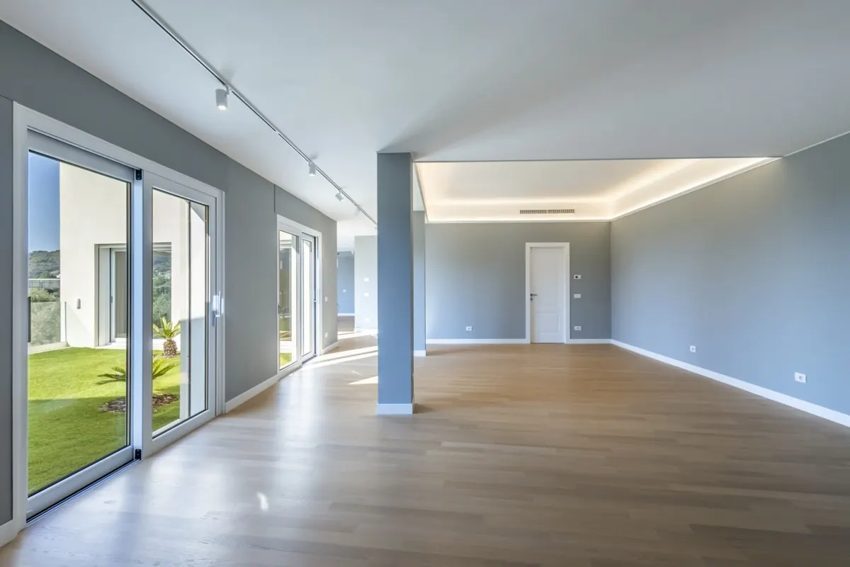 Spektakuläre moderne Villa mit wunderschönem Privatpool & eindrucksvollem Panoramablick