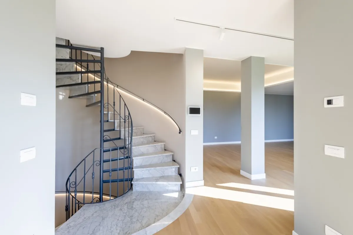 Spektakuläre moderne Villa mit wunderschönem Privatpool & eindrucksvollem Panoramablick
