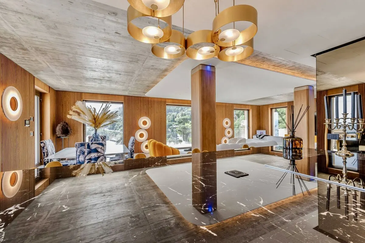 Luxuriöse Villa mit herrlichem Blick auf das Meer & die malerische Insel Gallinara 2