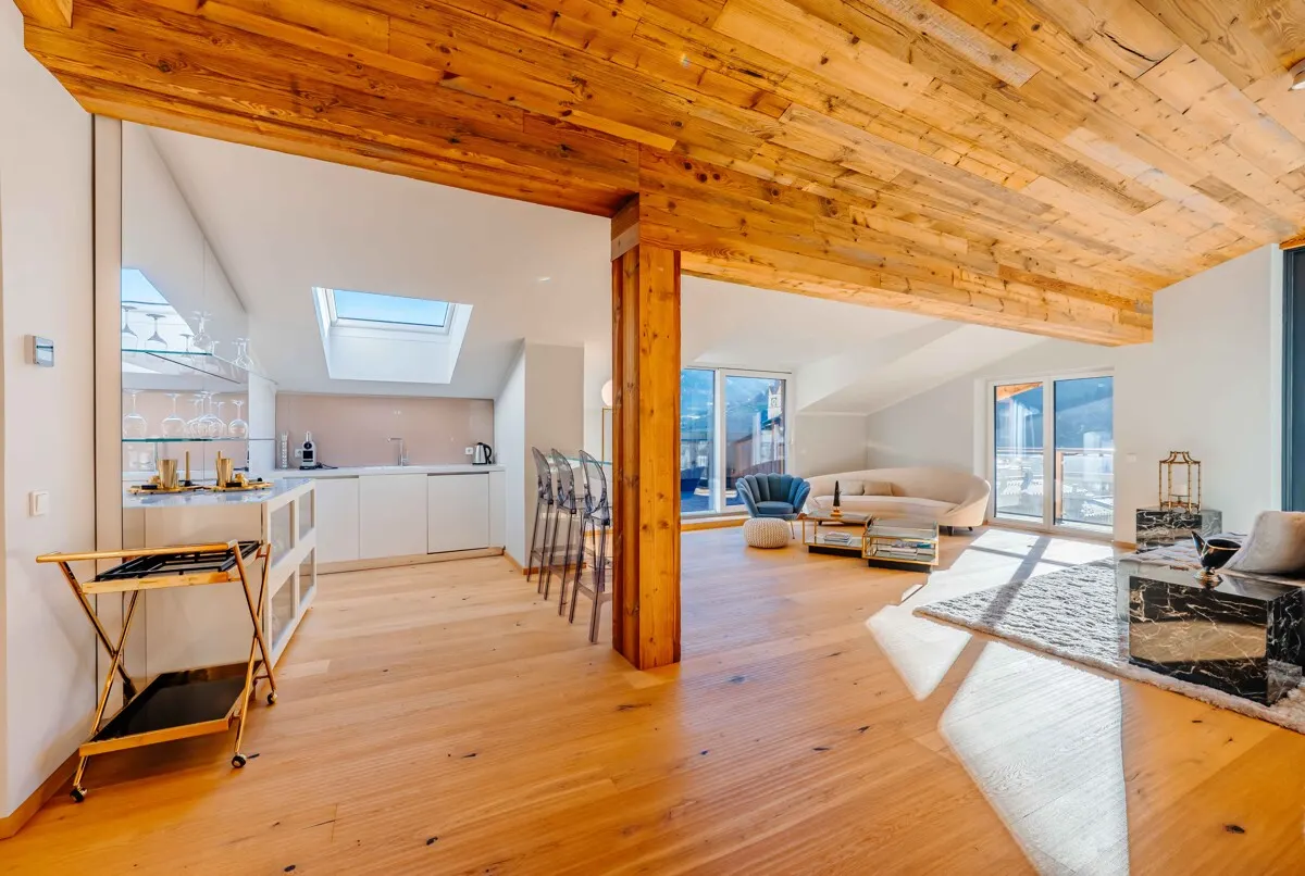 Offen leben, großzügig wohnen – 400 m² Penthouse-Feeling in den Alpen