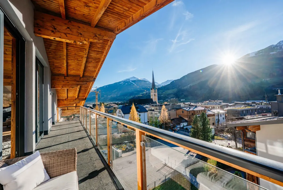 Offen leben, großzügig wohnen – 400 m² Penthouse-Feeling in den Alpen